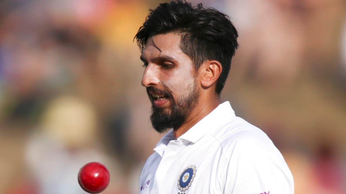 Ishant Sharma becomes 6th Indian to take 300 Test wickets