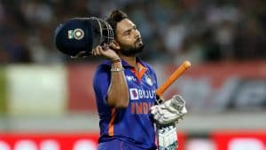 Rishabh-Pant-became-the-first-Indian-batsman-to-reach-this-milestone