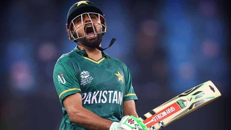Babar-got-angry-on-the-question-of-leaving-the-captaincy-gave-angry-answers-to-the-journalists