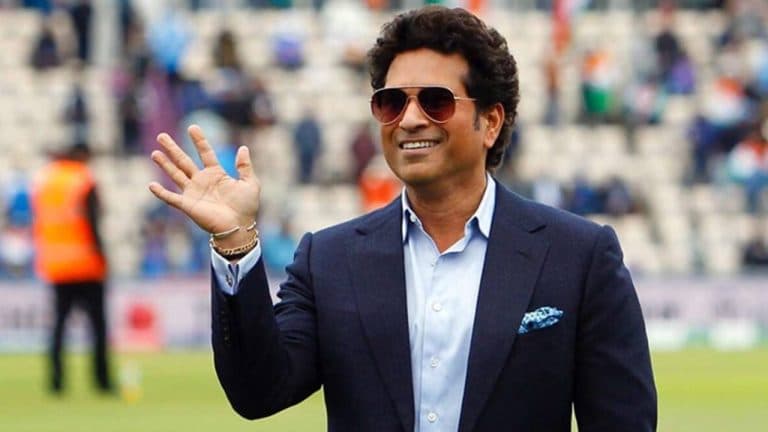 Sachin-Tendulkar-Made-fun-of-Former-fast-Bowler-on-the-Story-of-Run-Out