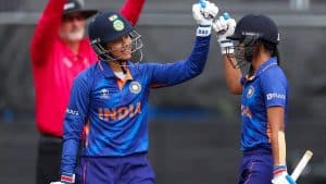 Womens-T20I-Tri-Series-India-got-Second-Consecutive-win-in-the-Series-Smriti-Mandhana-Harmanpreet-Played-Stormy-Innings
